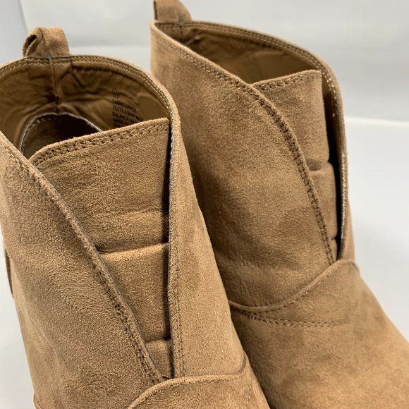 David Aaron Tan Suede Wedge Ankle Boots Size 6.5 - Picture 10 of 11